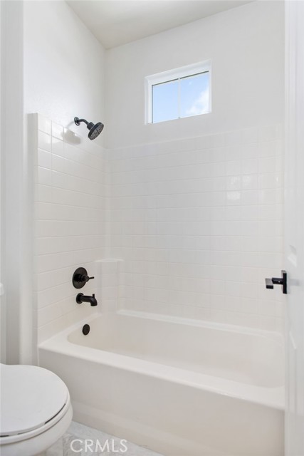 Detail Gallery Image 36 of 62 For 35987 Corte Renata, Murrieta,  CA 92562 - 5 Beds | 4 Baths