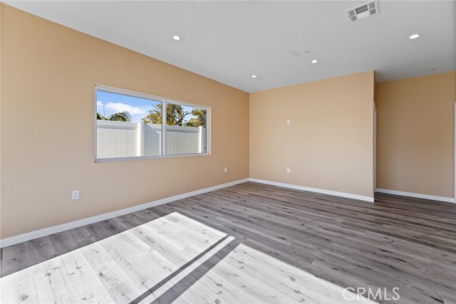 Detail Gallery Image 8 of 23 For 6944 Valmont St, Tujunga,  CA 91042 - 3 Beds | 2 Baths