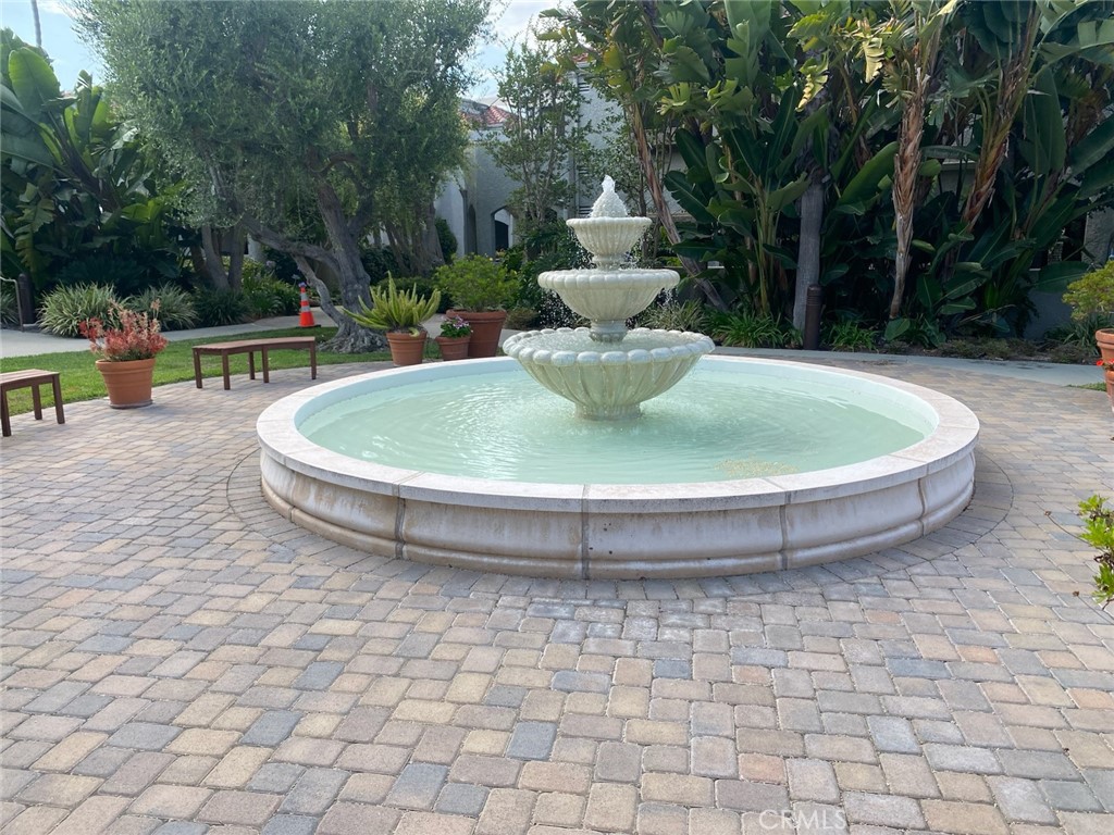 https://media.crmls.org/medias/5b3570d6-22ec-40cd-90b3-da62e596f9ac.jpg?preset=X-Large