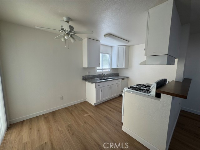 Detail Gallery Image 5 of 16 For 18440 Desidia St #B,  Rowland Heights,  CA 91748 - 2 Beds | 1/1 Baths