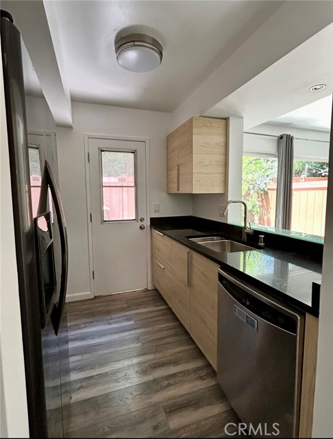 27424 Country Glen Road, Agoura Hills CA: https://media.crmls.org/medias/5b372630-4021-40ad-9d24-17c4b8f60d30.jpg