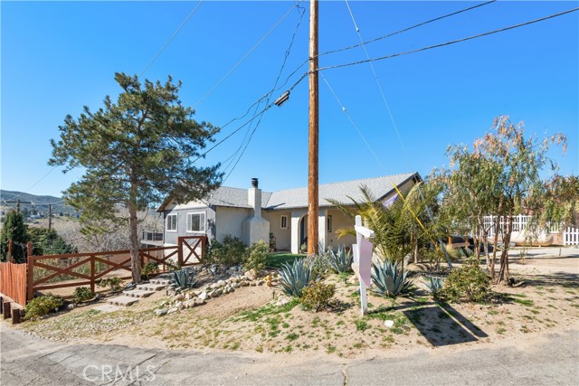 Detail Gallery Image 3 of 34 For 14802 Sunnydale, Lake Hughes,  CA 93532 - 3 Beds | 2 Baths