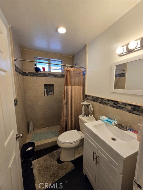 13966 Fox Street, San Fernando CA: https://media.crmls.org/medias/5b37c7d8-68dc-4909-87d6-274423c80eb0.jpg