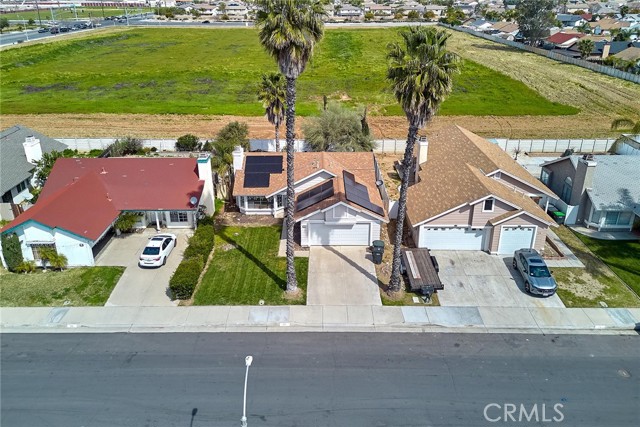 Detail Gallery Image 1 of 30 For 66 Chant St, Perris,  CA 92571 - 2 Beds | 2 Baths