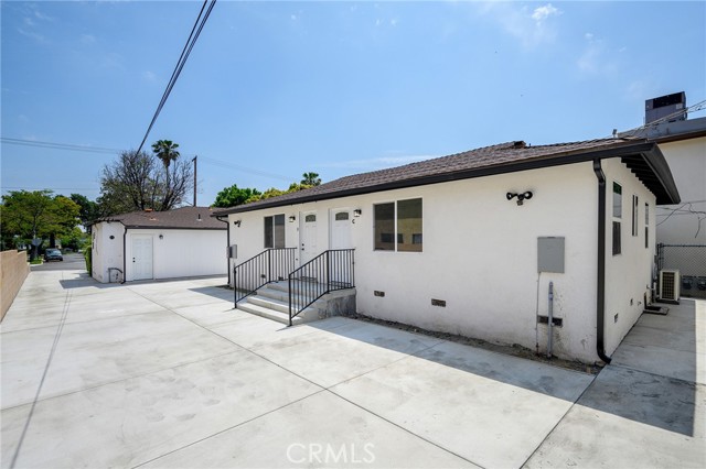 Detail Gallery Image 14 of 15 For 1007 W Angeleno Ave #102,  Burbank,  CA 91506 - 1 Beds | 1 Baths