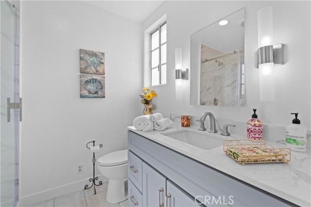 Detail Gallery Image 12 of 19 For 874 W 33rd Way, Long Beach,  CA 90806 - 3 Beds | 2 Baths