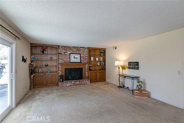 Detail Gallery Image 11 of 29 For 4329 Westminster, Santa Maria,  CA 93455 - 4 Beds | 2/1 Baths