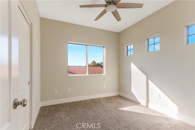 Detail Gallery Image 18 of 27 For 242 Spinnaker, San Jacinto,  CA 92583 - 4 Beds | 3 Baths