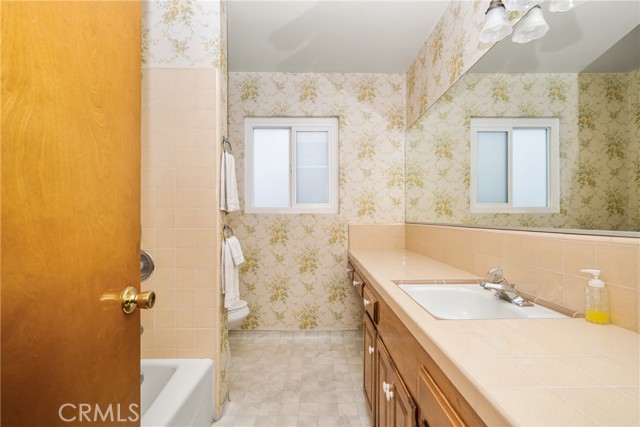Detail Gallery Image 25 of 36 For 939 W Orange Rd, Santa Ana,  CA 92706 - 3 Beds | 2 Baths