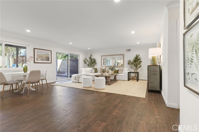 Detail Gallery Image 15 of 59 For 21419 Stanwell, Chatsworth,  CA 91311 - 5 Beds | 3 Baths