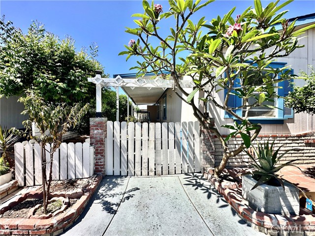 Detail Gallery Image 26 of 41 For 507 S Euclid St #71,  Santa Ana,  CA 92074 - 4 Beds | 2 Baths