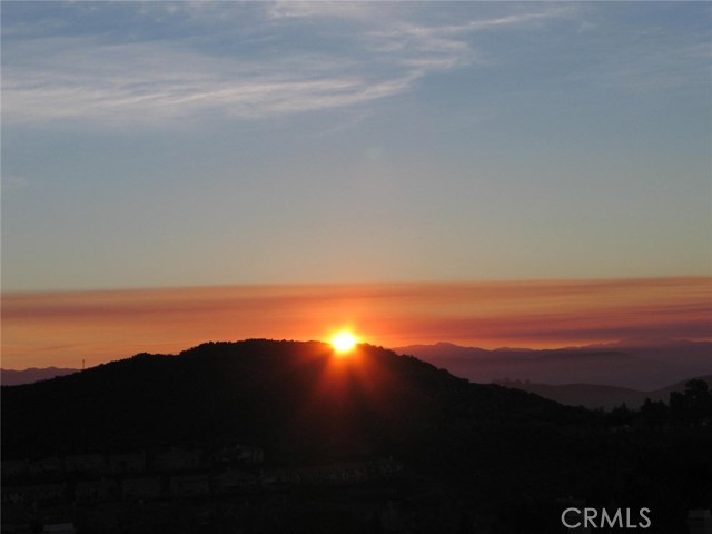 27720 Elderberry Street, Murrieta CA: https://media.crmls.org/medias/5b3c4df2-8a8b-4c7d-915c-e94d8fa58d9e.jpg