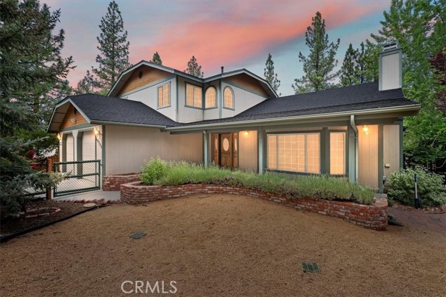 42784 Edelweiss Drive, Big Bear Lake CA: https://media.crmls.org/medias/5b3cd10e-a27b-4bf6-8e7a-2cecc06fb867.jpg