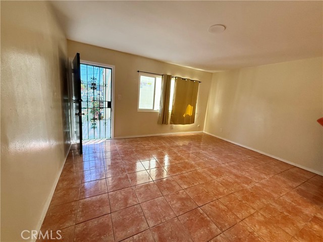 Detail Gallery Image 8 of 15 For 1805 S Rimpau, Los Angeles,  CA 90019 - 1 Beds | 1 Baths