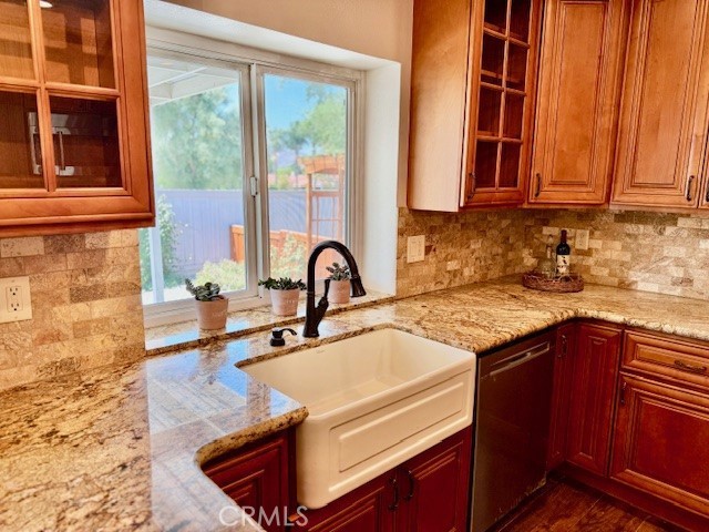 Detail Gallery Image 9 of 32 For 23593 Schooner Dr, Canyon Lake,  CA 92587 - 3 Beds | 2 Baths