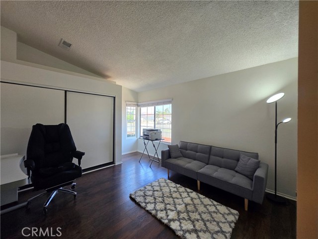Detail Gallery Image 9 of 20 For 13241 Oak Dell St, Moreno Valley,  CA 92553 - 2 Beds | 2 Baths