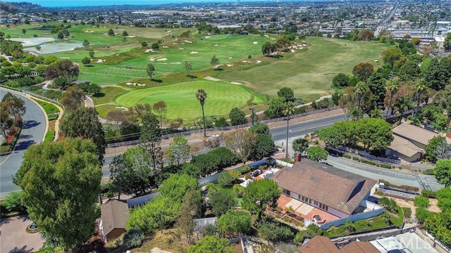 Detail Gallery Image 33 of 34 For 4 Bridlewood Cir, Rolling Hills Estates,  CA 90274 - 3 Beds | 2/1 Baths