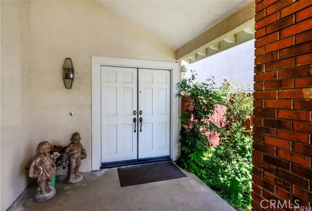 Detail Gallery Image 2 of 28 For 17647 Morning Sun Ct, Riverside,  CA 92503 - 3 Beds | 2/1 Baths