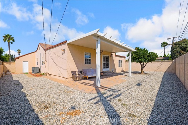 8512 Belford Avenue, Los Angeles CA: https://media.crmls.org/medias/5b3f562a-6cce-4560-a96b-7f40e9996c1c.jpg