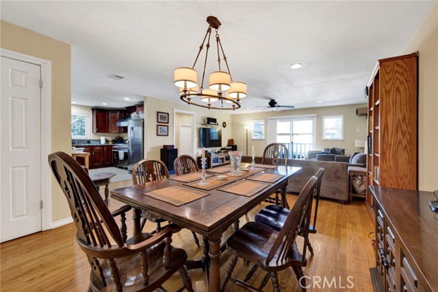 Detail Gallery Image 5 of 35 For 22677 Criswell, West Hills,  CA 91307 - 5 Beds | 3 Baths