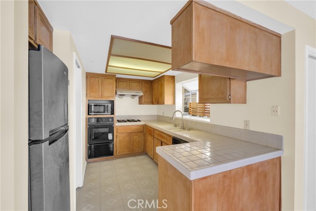 519 Sefton Avenue, Monterey Park CA: https://media.crmls.org/medias/5b409668-7419-43ca-ba73-03740297f794.jpg