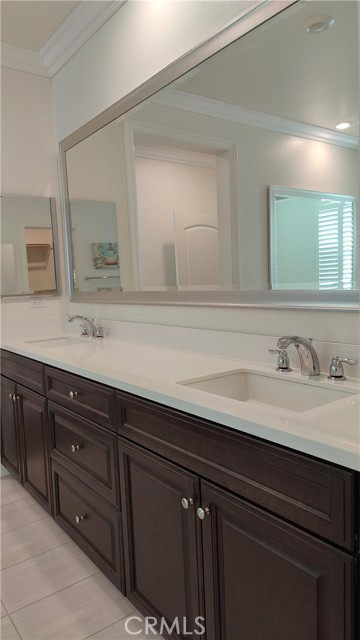 6956 Dublin Drive, Chino CA: https://media.crmls.org/medias/5b417083-dfa5-4d88-82b2-f9cac9dd03fc.jpg