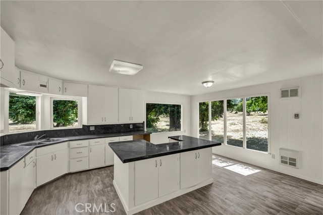 Detail Gallery Image 12 of 38 For 22550 Shady Grove Rd, Middletown,  CA 95461 - 2 Beds | 1 Baths