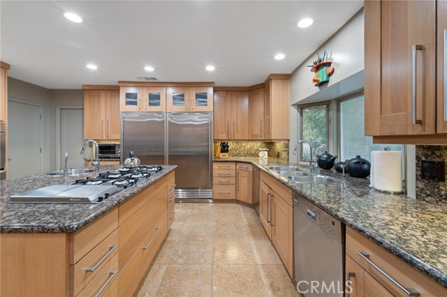 Detail Gallery Image 20 of 54 For 3601 Cananea, Encino,  CA 91436 - 6 Beds | 5/1 Baths