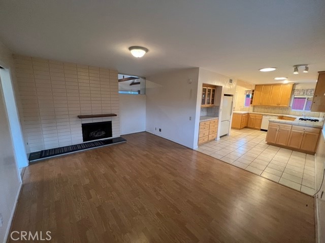 MLS #WS25139977 img 5