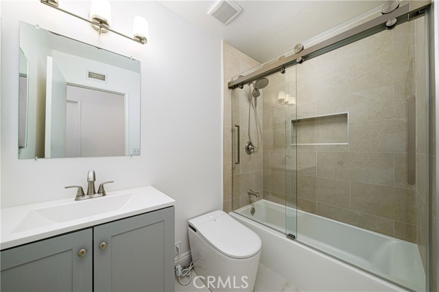 22822 Via Octavo, Mission Viejo CA: https://media.crmls.org/medias/5b42fea8-66d6-4ba6-99ed-4412b9e53d0a.jpg