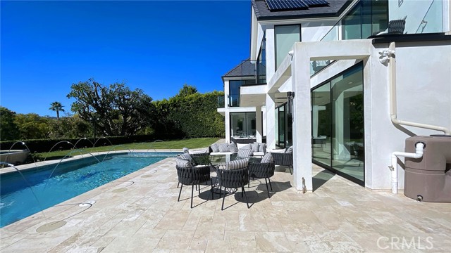 Detail Gallery Image 35 of 40 For 1187 Piedra Morada Dr, Pacific Palisades,  CA 90272 - 6 Beds | 6/1 Baths