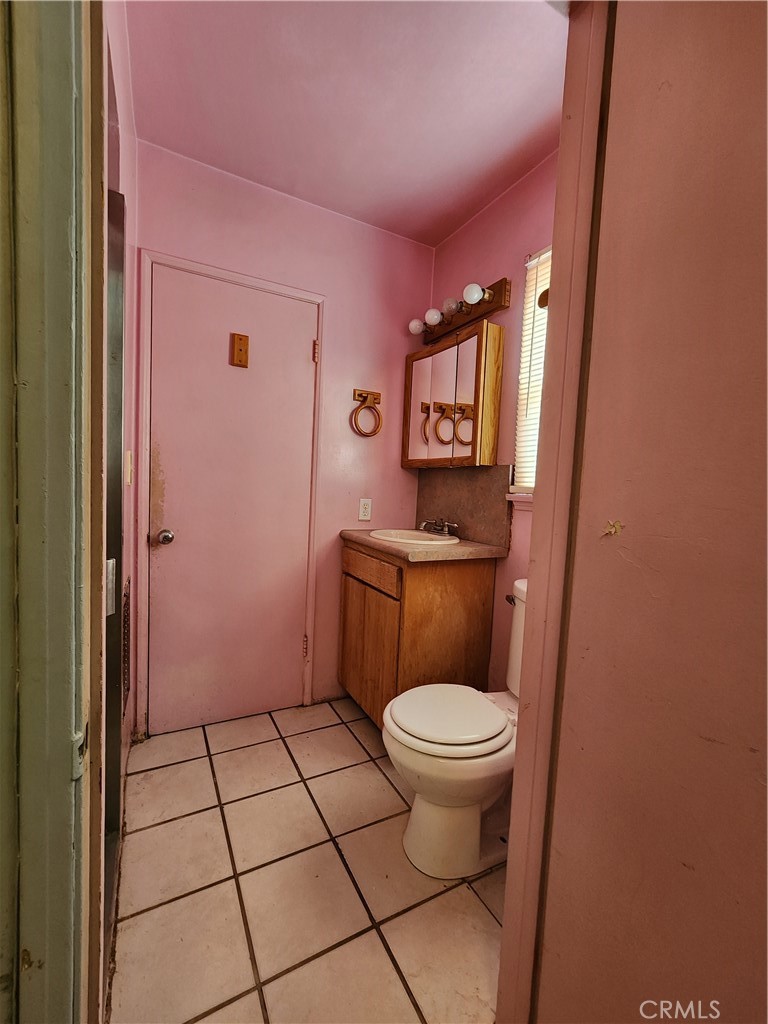 https://media.crmls.org/medias/5b43b3fc-33ff-40be-84b9-02e780451edd.jpg?preset=X-Large