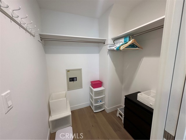 Detail Gallery Image 12 of 24 For 3103 S Dakota Dr, Los Angeles,  CA 90034 - 3 Beds | 3/1 Baths
