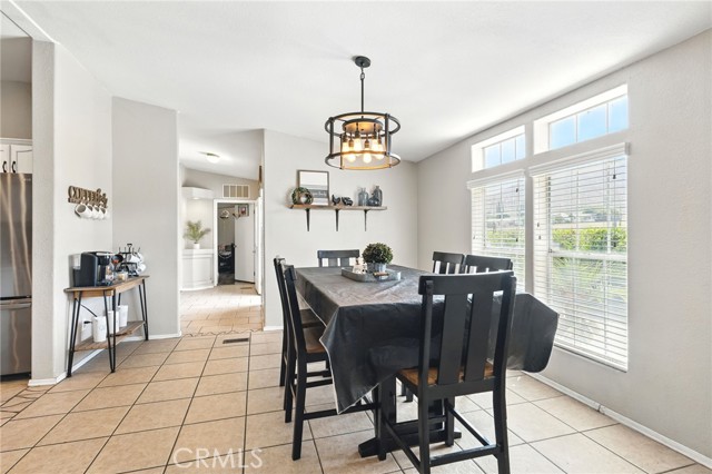 3595 Buchanan Street, Riverside CA: https://media.crmls.org/medias/5b442271-26d4-4282-80ea-f0787f663b35.jpg