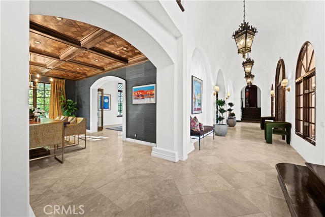 2347 E Valley Road, Montecito CA: https://media.crmls.org/medias/5b44add0-7a21-4503-bd02-39a8bebd43ab.jpg