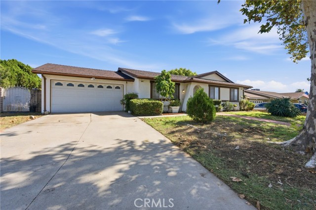 Front Shot, Long Driveway, possible RV to left of driveway