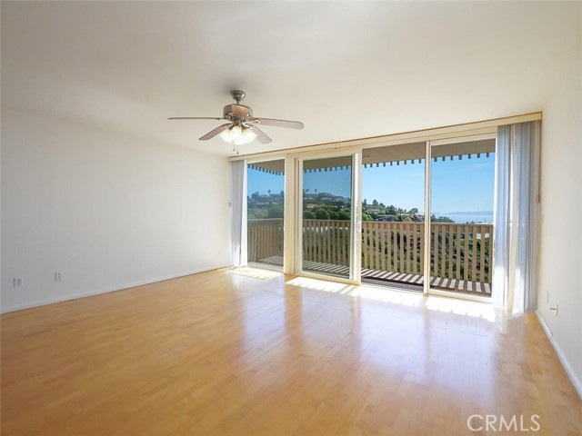 Detail Gallery Image 7 of 29 For 6526 Ocean Crest Dr #A204,  Rancho Palos Verdes,  CA 90275 - 2 Beds | 2 Baths