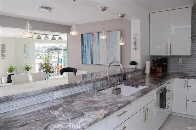 Detail Gallery Image 10 of 14 For 3726 Montego, Huntington Beach,  CA 92649 - 4 Beds | 3 Baths