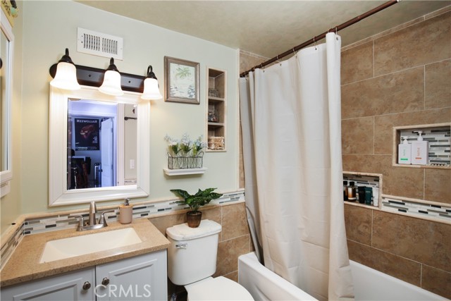 Detail Gallery Image 16 of 34 For 1127 Placid Dr, Corona,  CA 92878 - 4 Beds | 2 Baths