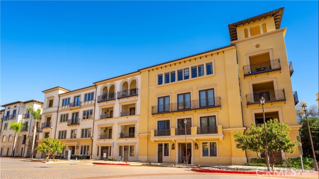 Detail Gallery Image 3 of 29 For 23500 Park Sorrento #C41,  Calabasas,  CA 91302 - 3 Beds | 3/1 Baths