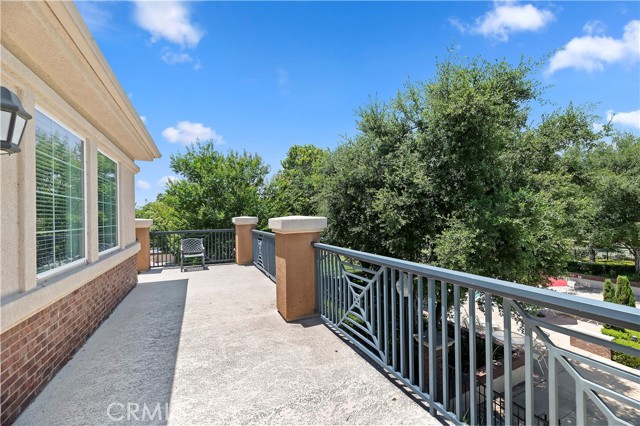 5680 Kate Way, Fontana CA: https://media.crmls.org/medias/5b477922-e1da-4f93-bc4f-51ee53a468fd.jpg