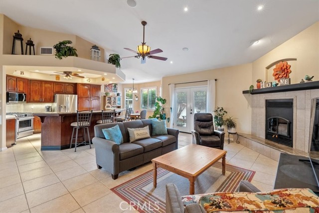 Detail Gallery Image 18 of 46 For 518 Grand Canyon Dr, Paso Robles,  CA 93446 - 3 Beds | 2/1 Baths