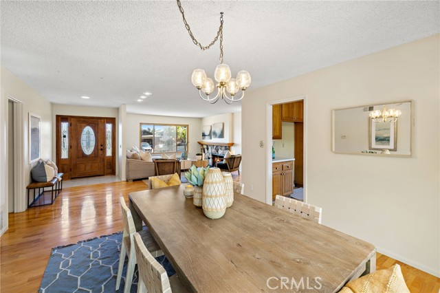 32672 Alta Pine Lane, San Juan Capistrano CA: https://media.crmls.org/medias/5b47f2e9-bf94-4385-b683-59615c8b2027.jpg