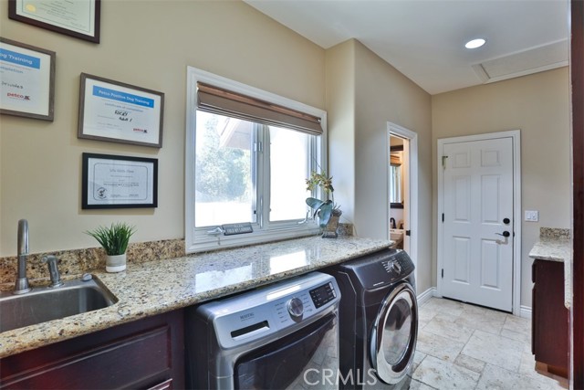 Detail Gallery Image 40 of 74 For 41565 Avenida Conchita, Murrieta,  CA 92562 - 5 Beds | 6/2 Baths