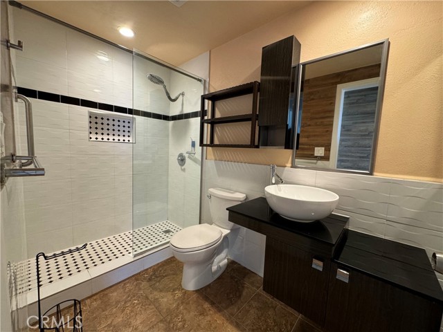 Detail Gallery Image 15 of 18 For 230 Linden Ave #507,  Long Beach,  CA 90802 - 1 Beds | 1 Baths