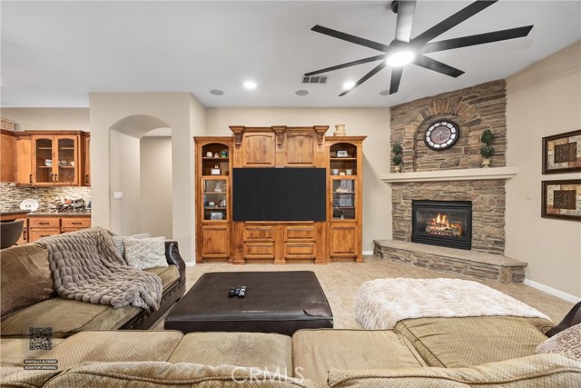 Detail Gallery Image 28 of 75 For 205 Somerford Ct, Bakersfield,  CA 93312 - 5 Beds | 4 Baths