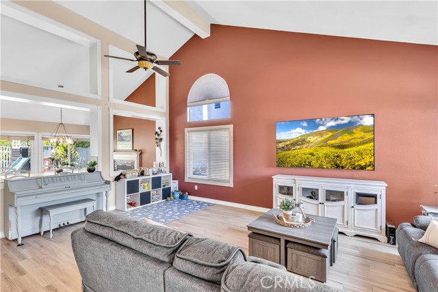 Detail Gallery Image 5 of 34 For 31 Lindengrove, Aliso Viejo,  CA 92656 - 4 Beds | 3 Baths