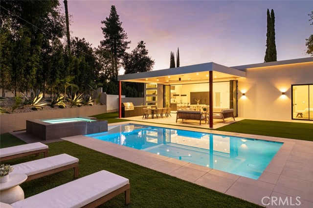 Detail Gallery Image 4 of 51 For 22020 Alizondo, Woodland Hills,  CA 91364 - 3 Beds | 3 Baths