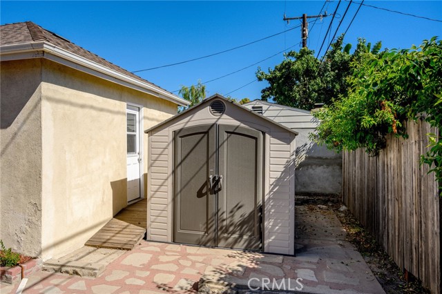 2930 Mayfrield Avenue, La Crescenta CA: https://media.crmls.org/medias/5b49bc32-2ec7-43e0-910a-1f5026e62a08.jpg