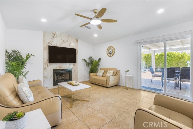 2230 N Volturno Road, Palm Springs CA: https://media.crmls.org/medias/5b4a2d3c-8c60-4311-85df-d524862d8935.jpg